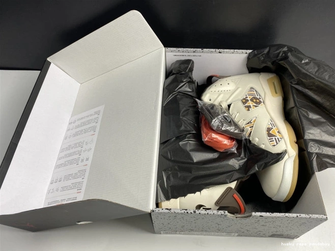 Rep Husky 6 Jordan CZ4152-100 (2020) Quai54 AIR Retro Brown Sail 0812